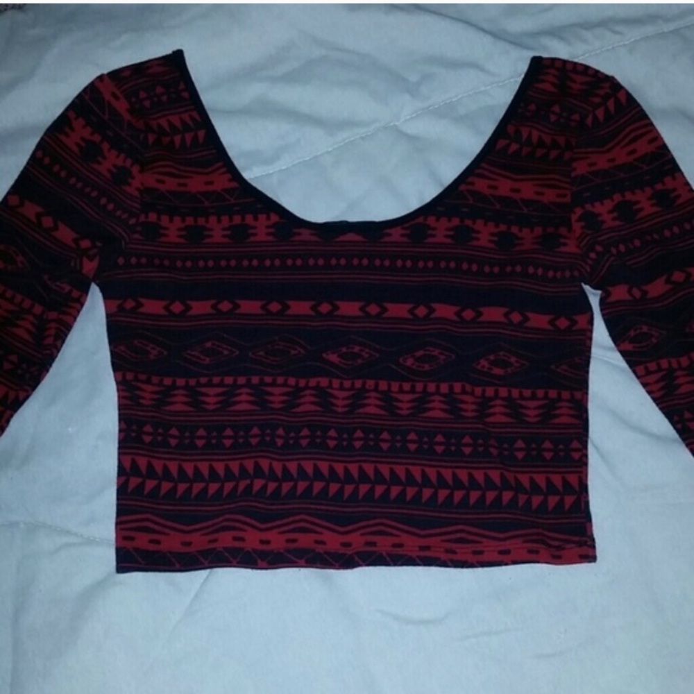 Red/black tribal print crop top